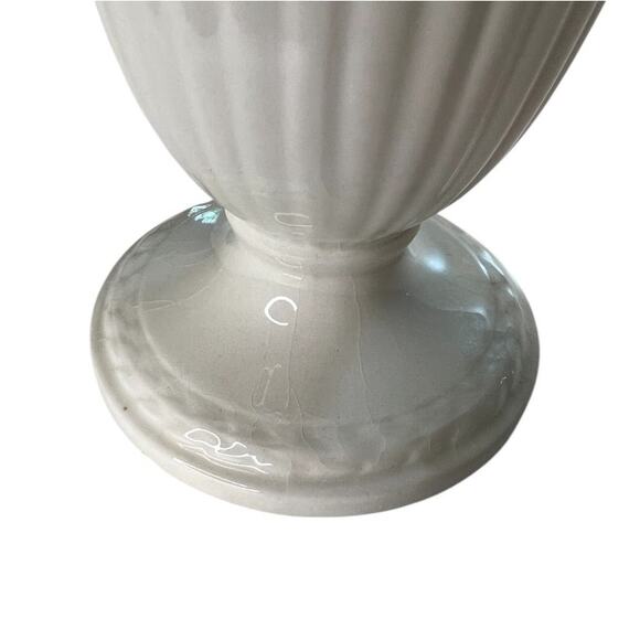 Wedgwood Embossed Queensware Vase, grape & vine motif upper rim Cream - Picture 8 of 9